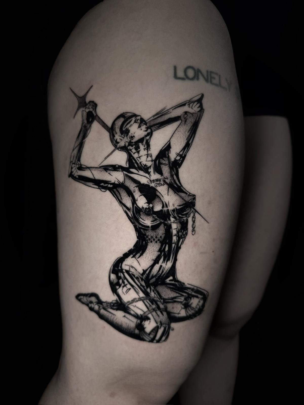 Tatouage blackwork réalisé par Blackliner à Renens